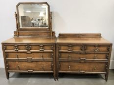 An Edwardian oak mirror back four drawer dressing chest, 103 cm x 48 cm x 160 cm,