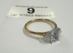 A 9ct aquamarine & diamond ring 1ct total weight (1.6 grams)