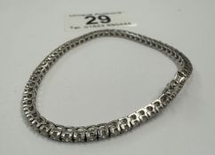 A 14ct white gold & diamond tennis bracelet of 2.76cts (9.4 grams)