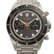 A GENTLEMAN'S SIZE STAINLESS STEEL TUDOR 