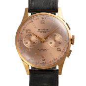 A GENTLEMAN'S SIZE 18K GOLD BENMORE CHRONOGRAPH SUISSE CHRONOGRAPH WRIST WATCH CIRCA 1950 WITH 