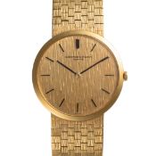 A FINE GENTLEMAN'S SIZE 18K SOLID GOLD AUDEMARS PIGUET BRACELET WATCH CIRCA 1960s, ACCOMPANIED BY