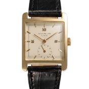 A GENTLEMAN'S LARGE SIZE 18K SOLID YELLOW GOLD PATEK PHILIPPE WRIST WATCH DATED 1951, REF. 2433