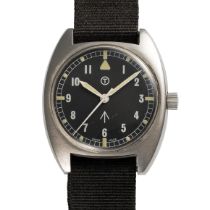 A RARE GENTLEMAN'S SIZE STAINLESS STEEL BRITISH MILITARY RAF WRIST WATCH DATED 1976, THE "LOST