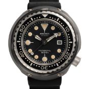 A RARE GENTLEMAN'S SIZE TITANIUM & CERAMIC COATED SEIKO 