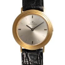 A GENTLEMAN'S SIZE 18K SOLID GOLD JAEGER LECOULTRE "DISCO VOLANTE" ULTRA SLIM WRIST WATCH CIRCA