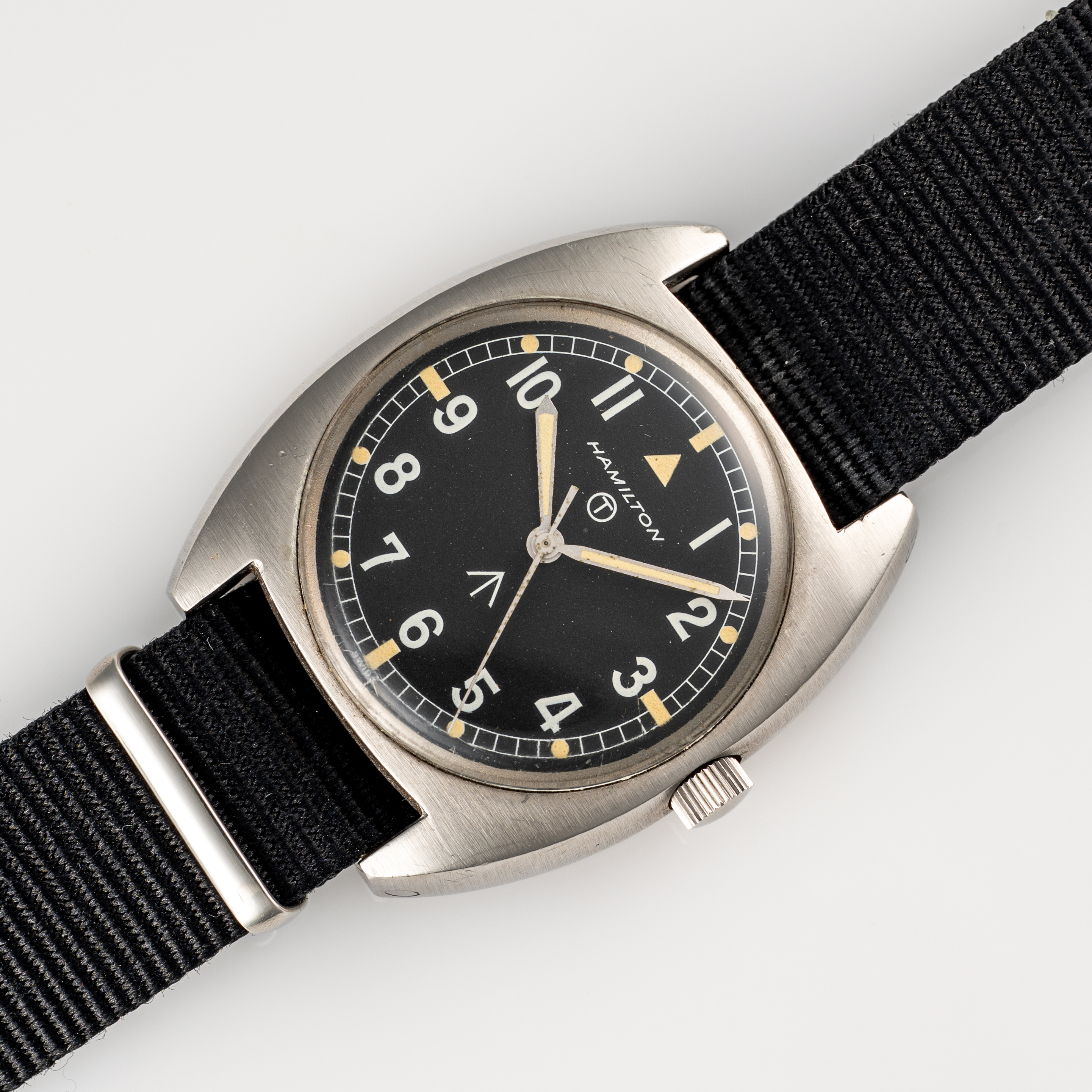 A GENTLEMAN'S SIZE STAINLESS STEEL BRITISH MILITARY HAMILTON RAF WRIST WATCH DATED 1975 Movement: - Image 3 of 7