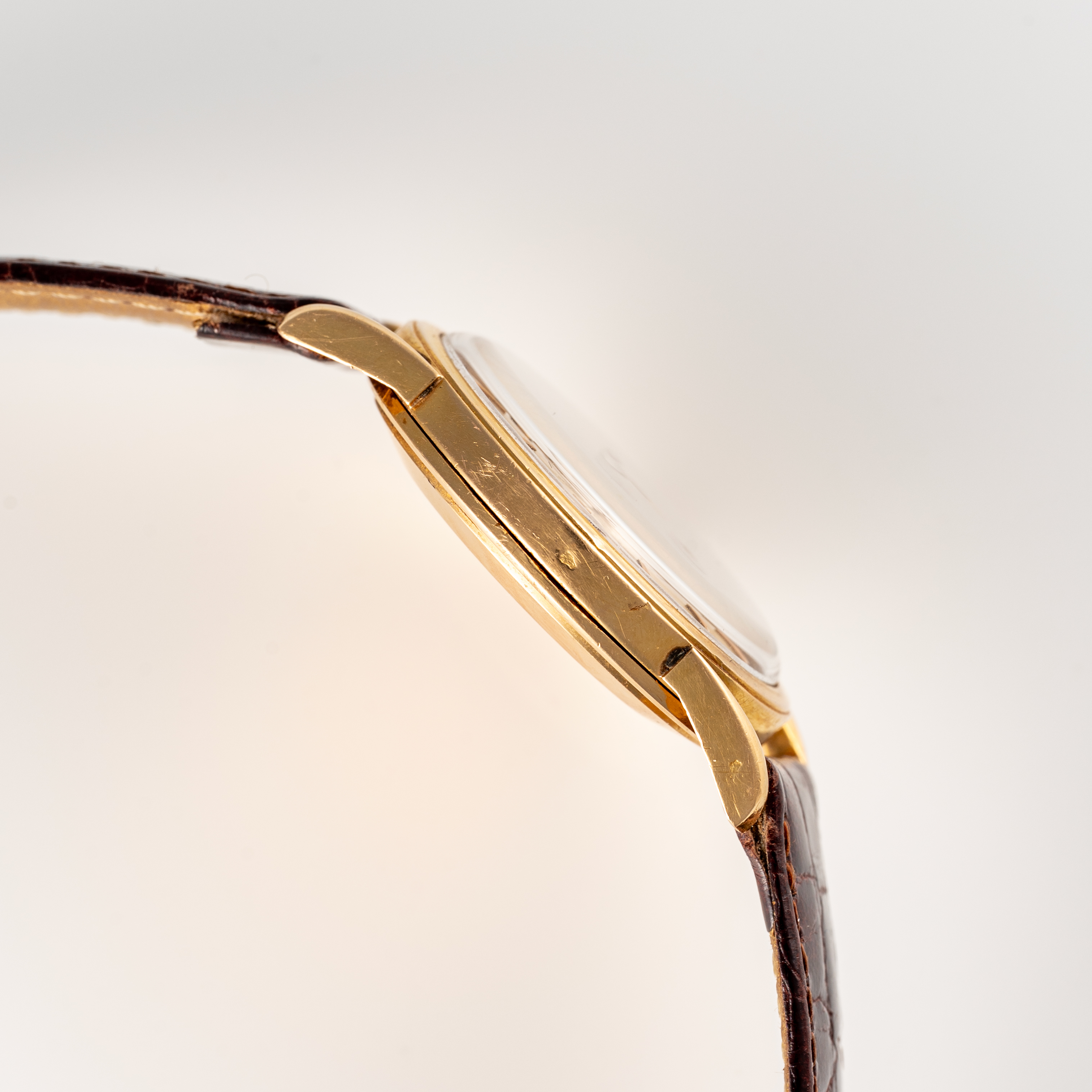 A RARE GENTLEMAN'S SIZE 18K SOLID GOLD BREITLING TRANSOCEAN WRIST WATCH CIRCA 1960s Movement: 25J, - Image 6 of 8