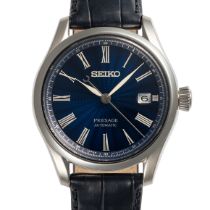 A GENTLEMAN'S SIZE STAINLESS STEEL SEIKO PRESAGE AUTOMATIC WRIST WATCH DATED 2018, REF. SPB075J1