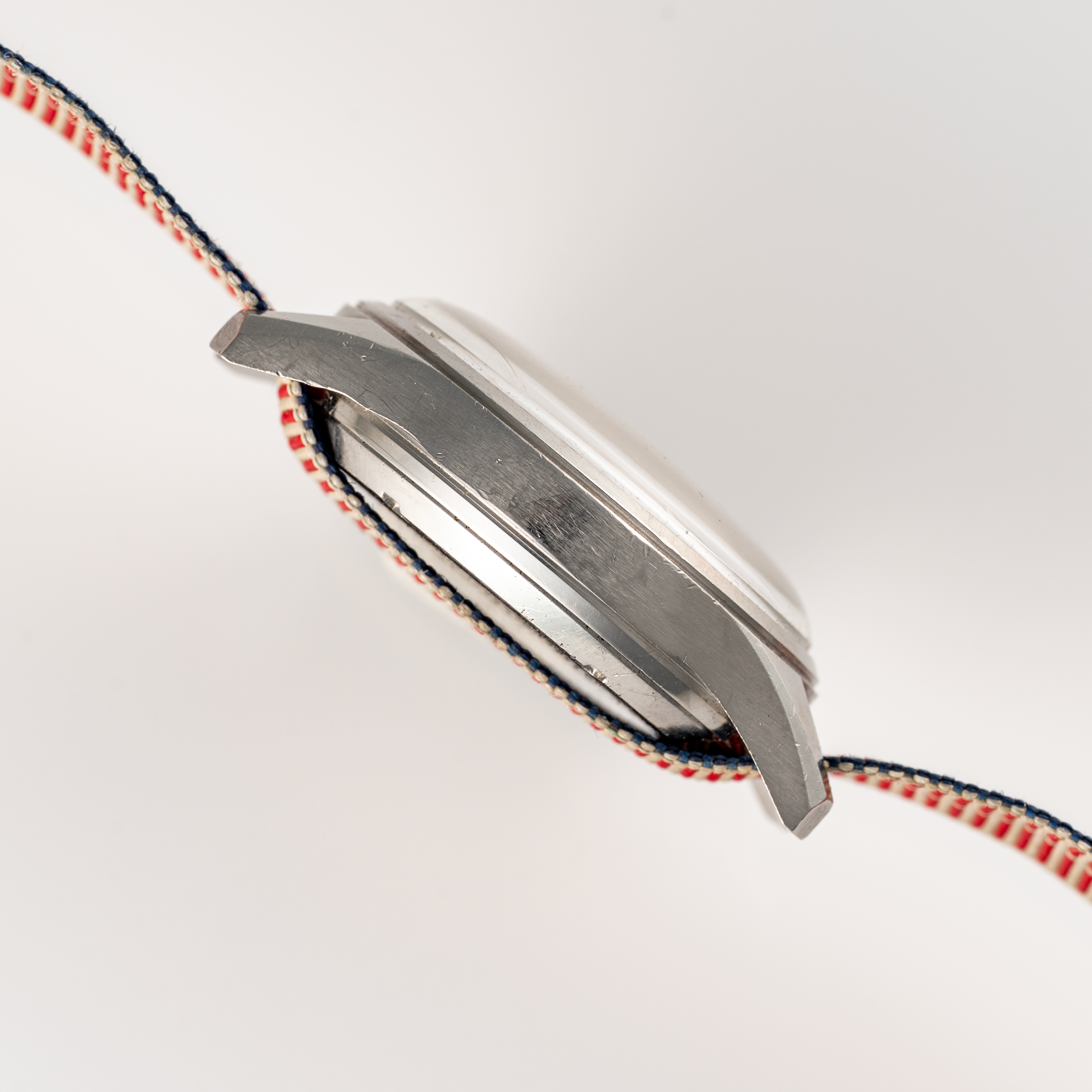 A GENTLEMAN'S SIZE STAINLESS STEEL ROYAL CANADIAN AIR FORCE (RCAF) BREITLING SINGLE BUTTON - Image 6 of 8