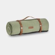 BUNDLE OF X2 Green Waterproof Picnic Blanket - Large-ER44