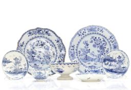 A Crescent Worcester tea bowl and saucer,