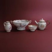 A Chinese export famille rose porcelain group,