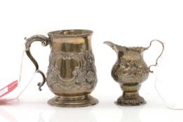 A George III silver mug,