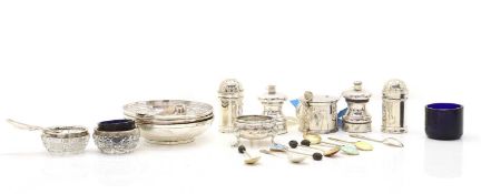 A pair of silver pepperettes,