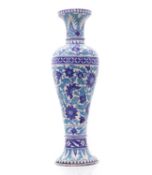 A large Isnik vase,