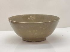 A Chinese Lonquan celadon bowl,