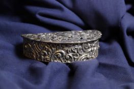 An Edwardian silver pot pourri box,