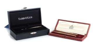 A cased set of 9ct gold Yard-o-Led writing implements,