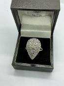 1.00ct ROUND CUT & BAGUETTE NATURAL DIAMOND RING