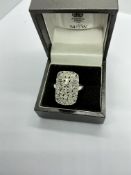 1.00ct ROUND CUT & BAGUETTE NATURAL DIAMOND RING