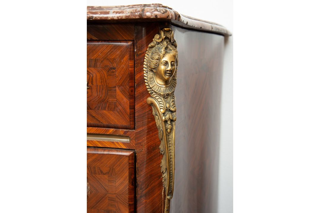 Tombeau chest of drawers in exotic wood. 18th century - Bild 4 aus 8