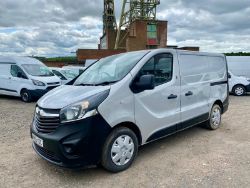 2015 15 VAUXHALL VIVARO PANEL VAN -200K MILES - AIR CON - PARKING SENSORS - BLUETOOTH -