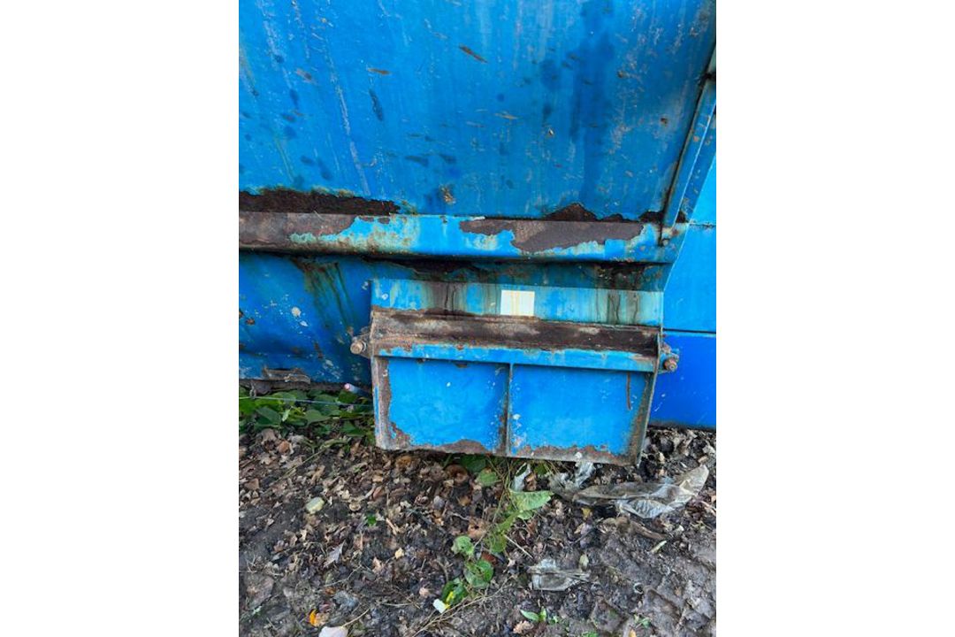WEST 1600 SIDE DISCHARGE MUCK SPREADER - Image 3 of 9