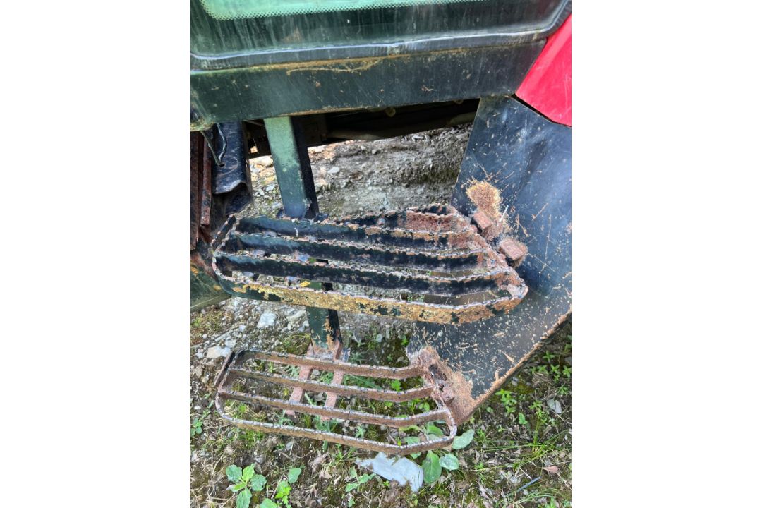 1996 MASSEY FERGUSON 6160 TRACTOR - Image 4 of 9