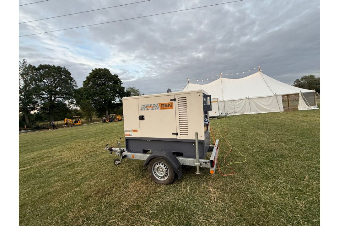 MHM GE-22-SSY 20KVA DIESEL GENERATOR WITH KNOTTS SINGLE AXLE TRAILER - Image 4 of 17