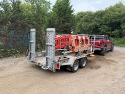 INDESPENSION PL3500 3.5 TON PLANT TRAILER WITH BARRIERS AND CONES - LED LIGHTS