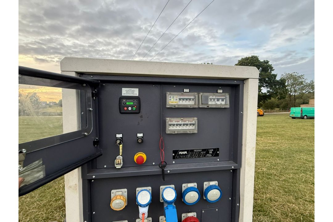MHM GE-22-SSY 20KVA DIESEL GENERATOR WITH KNOTTS SINGLE AXLE TRAILER - Image 17 of 17