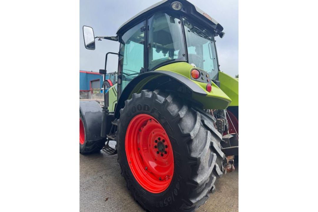2010 CLAAS ARION 410 TRACTOR - LOW GENUINE HOURS - Image 5 of 11