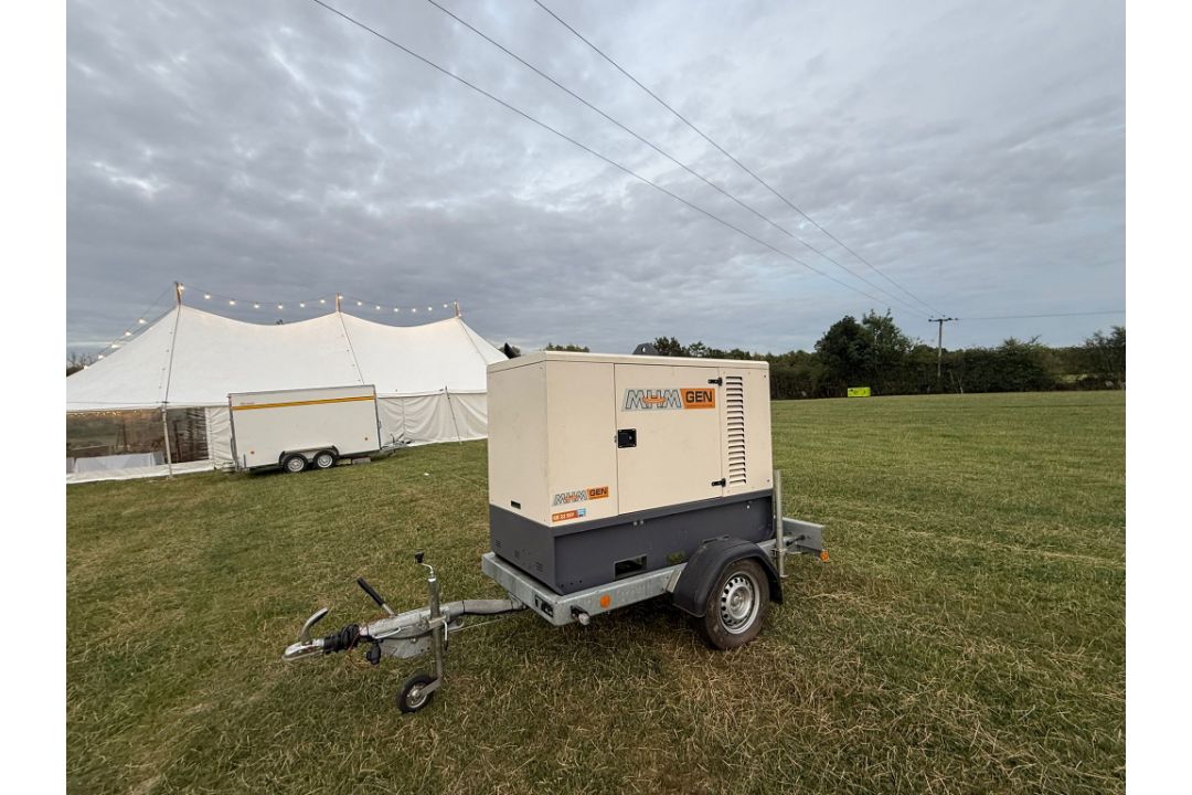 MHM GE-22-SSY 20KVA DIESEL GENERATOR WITH KNOTTS SINGLE AXLE TRAILER - Image 1 of 17