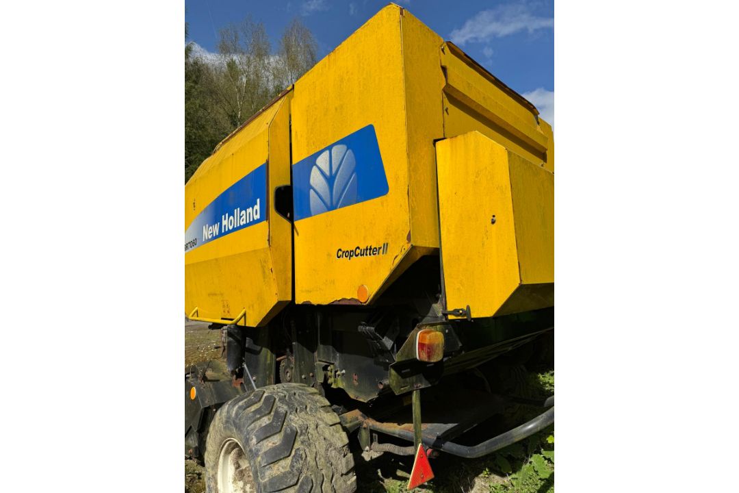 2012 NEW HOLLAND BR7060 ROUND BALER - Image 1 of 9