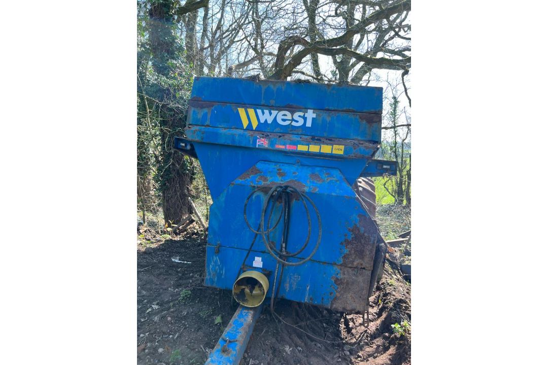 WEST 1600 SIDE MUCK SPREADER - Image 3 of 6