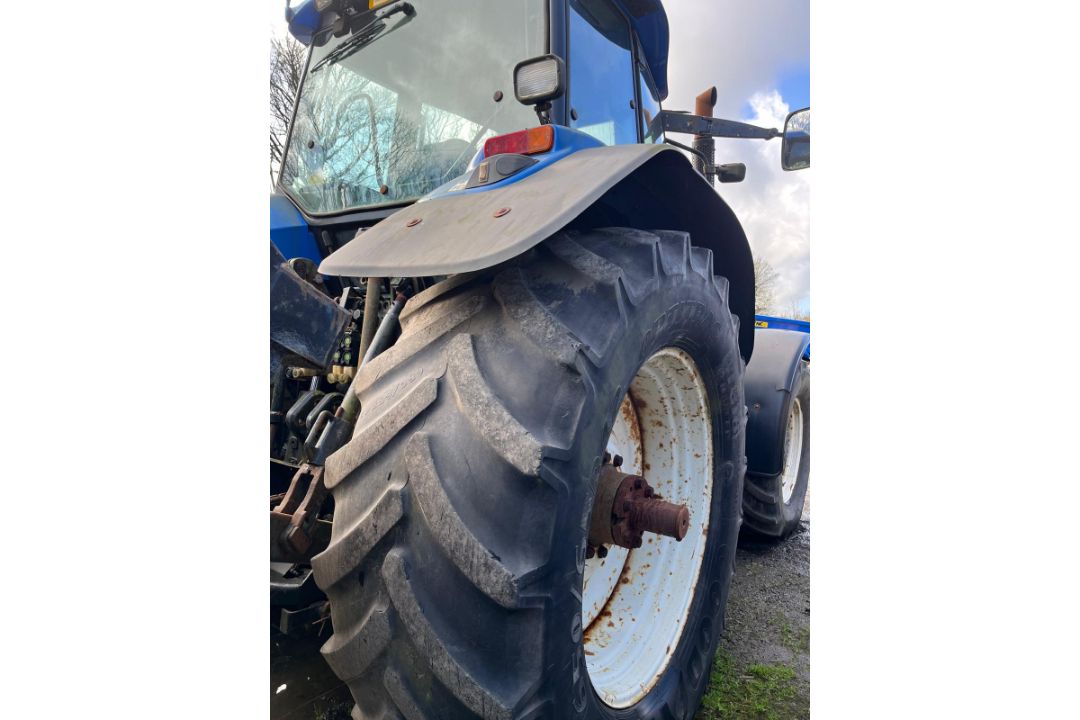 2003 NEW HOLLAND TM190 TRACTOR - Image 6 of 19