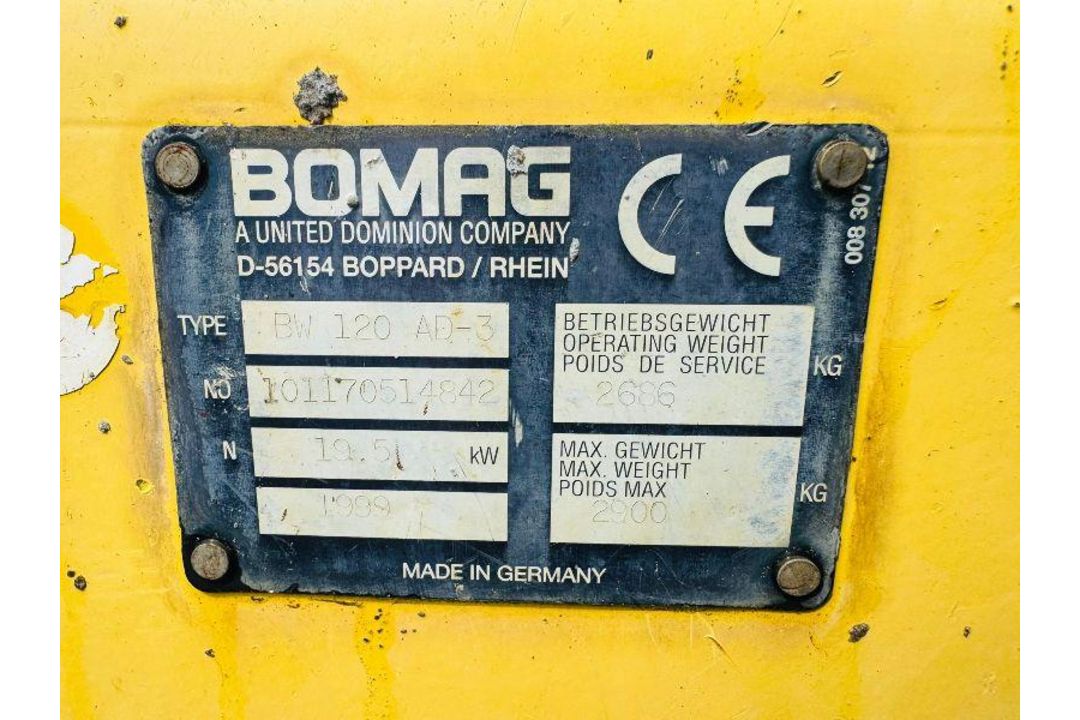 1999 BOMAG BW120AD-3 DOUBLE DRUM VIBRATING ROLLER - C/W ROLL BAR - Image 11 of 11