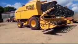 1999 NEW HOLLAND TX66 STRAW CHOPPER - 20FT HEADER