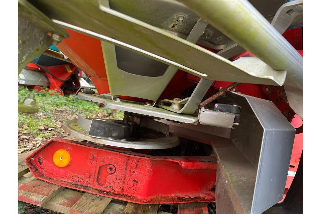 2012 KUHN 40.1 W FERTILISER SPREADER - Image 2 of 8