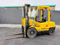 2002 HYSTER H3.00XM FORKLIFT - C/W PALLET TINES - 3994 HOURS
