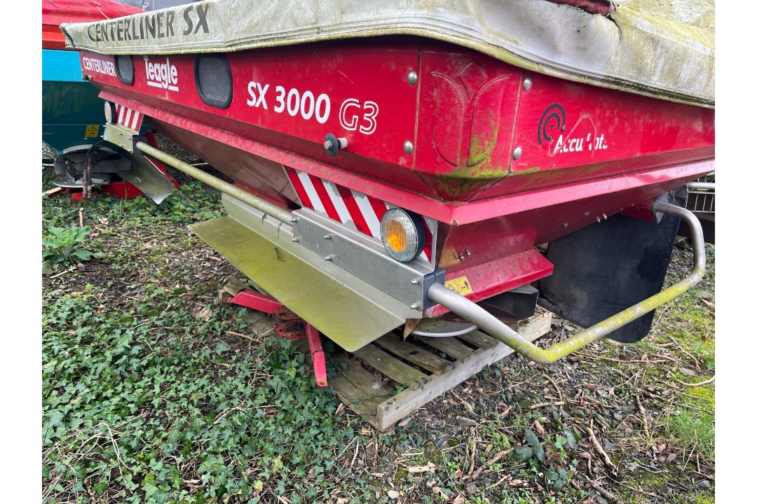 TEAGEL SX3000 FERTILISER SPREADER - Image 1 of 5