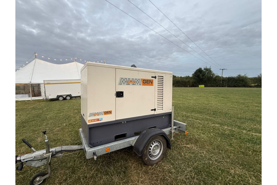 MHM GE-22-SSY 20KVA DIESEL GENERATOR WITH KNOTTS SINGLE AXLE TRAILER - Image 2 of 17