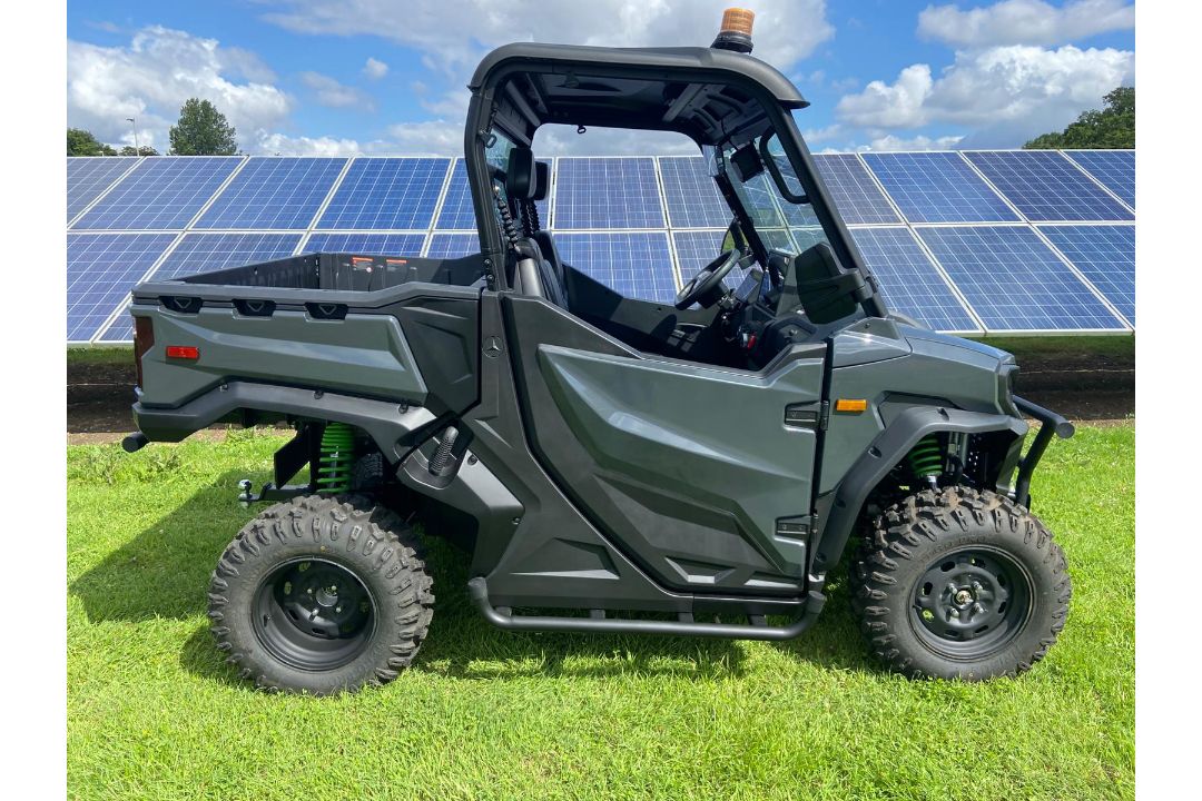 2024 BRAND NEW VOLCON HF1 ELECTRIC 4X4 UTV (EX DISPLAY) - DARK GREY - Image 4 of 19