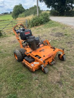 SCAG 48” TWIN WHEELED F/R PEDESTRIAN MOWER *NO VAT*