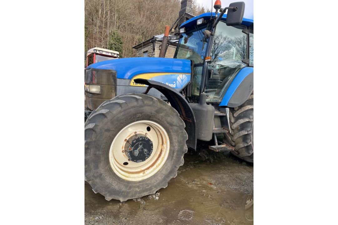 2003 NEW HOLLAND TM190 TRACTOR - Image 5 of 19