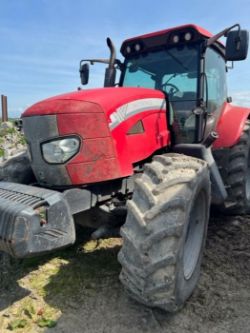 2012 MCCORMICK XTX185 TRACTOR - 50K - AIR BRAKES