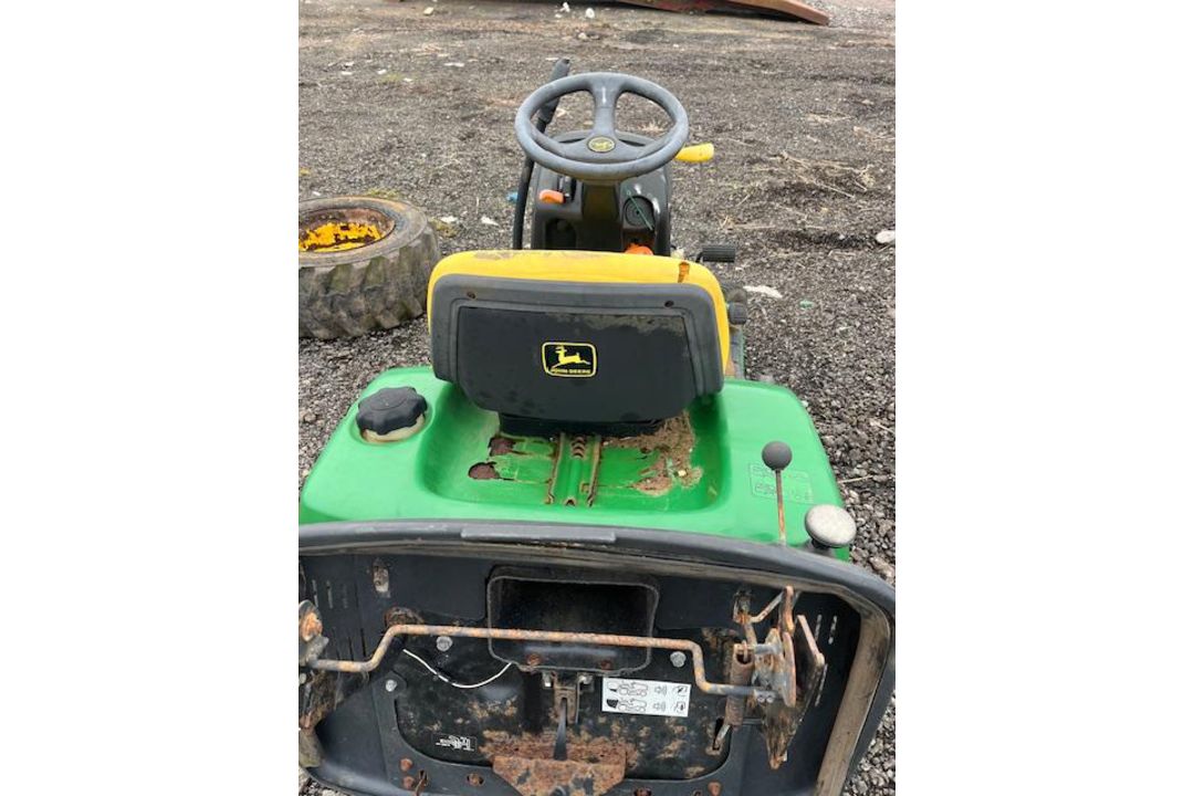 JOHN DEERE RIDE ON MOWER - SPARES AND REPAIRS - Image 3 of 6