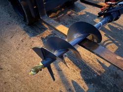 NEW/UNUSED MINI SKIDSTEER POSTHOLE BORER & AUGER
