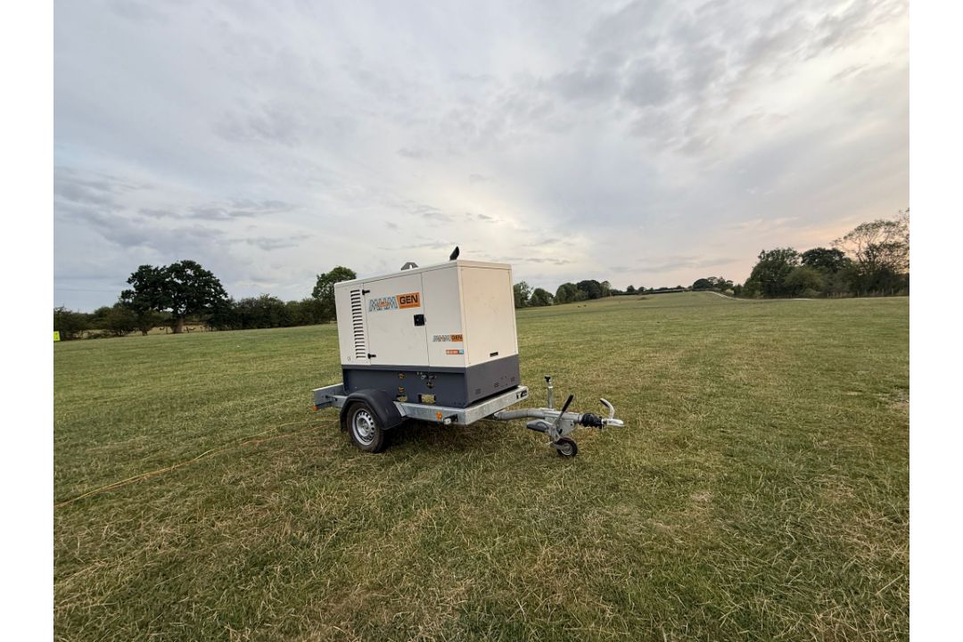 MHM GE-22-SSY 20KVA DIESEL GENERATOR WITH KNOTTS SINGLE AXLE TRAILER - Image 9 of 17